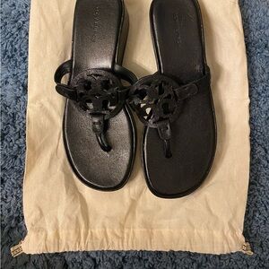 Tory Burch Black Leather Sandals w/ Dust Bag - EUC